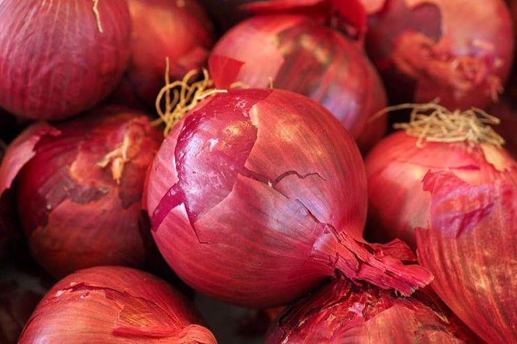 Do raw onions help relieve wheezing